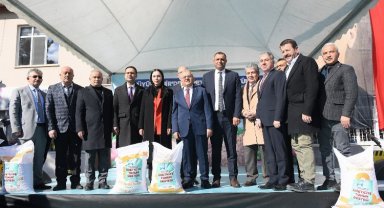 Kayseri Büyükşehir'den çiftçiye destek