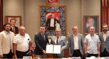 Kütahya Belediyesi Türkiye Kamu-Sen'le protokol imzaladı