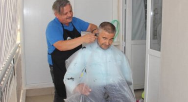 Mobil kuaför tırı yaylalarda