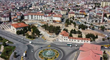 Sivas'ta 4 Eylül Meydanı yükseliyor