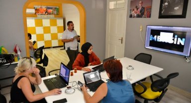 Teknoloji Atölyesi'nde "Photoshop Eğitimi" başladı