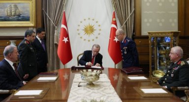 YAŞ kararları Resmi Gazete'de