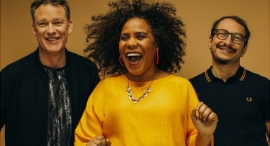 Zuco 103 grubu 15 yıl sonra Kadıköy'de