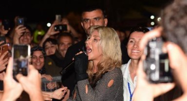 16. Geleneksel Balkan Panayırı'nda Hande Yener'li coşku