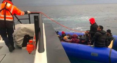 Antalya Kaş'ta 300 göçmen kurtarıldı