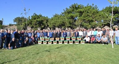 Arılar bal, üretici para basacak