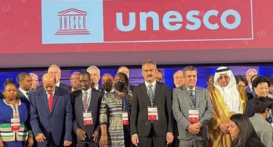 Bakan Özer New York yolcusu