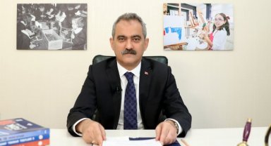 Bakan Özer'den öğretmenlere videolu hitap
