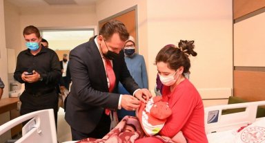 Balıkesir'de 100'ncü yıl çocukları dünyaya geldi