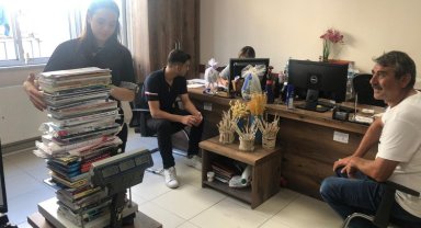 Bursa Mustafakemalpaşa'dan 6 bin TL'lik harçlık desteği