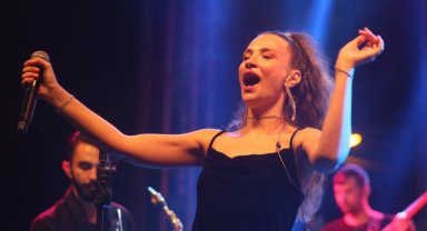 Bursa Yenişehir'de Irmak Arıcı hayranını kırmadı