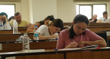 Bursa Yıldırım'da memur adaylarına KPSS provası