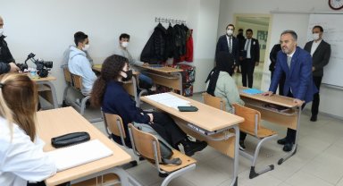 Bursa'da eğitim avantajlarla başladı