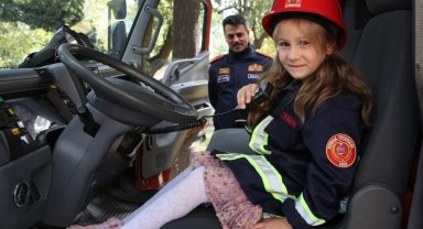 Bursa'da minik itfaiyeciler göreve hazır