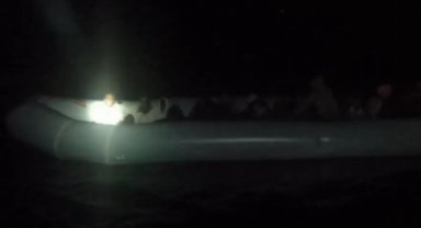 Çanakkale Ayvacık açıklarında 26 düzensiz gö