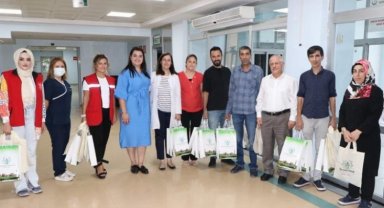 Diyarbakır Kayapınar'da yeni doğan bebeklere ilk hediye