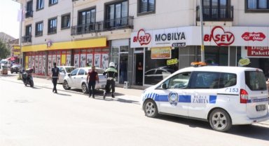 Düzce'de park yasağı ihlallerine zabıta müdahalesi