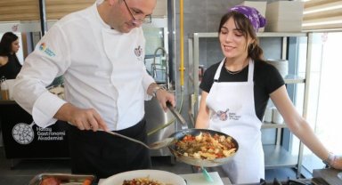 EXPO'da kültürler buluşmaya devam ediyor