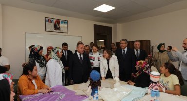 Gaziantep'te Prof. Dr. Aziz Sancar Eğitim ve Sanat Merkezi açıldı