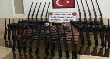 Hudut Kartalları çuval içinde çok sayıda tüfek ele geçirdi