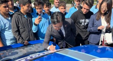 İstanbul Silivri'de liselilerin ürettiği elektrikli otomobile Japon imzası