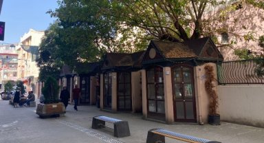 İzmit'te Sanat Sokağı'ndaki stantlar yenileniyor