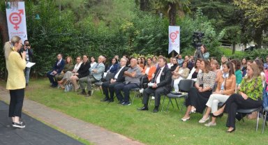 Kadının Güçlenmesi Bursa Platformu 'Hayat Birlikte Güzel' dedi