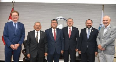 Kayseri Büyükşehir'e ziyaretçi akını