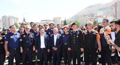 Kayseri protokolü AFAD tatbikatını izledi