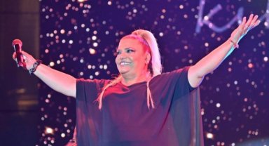 Kibariye Manisalılar için söyledi