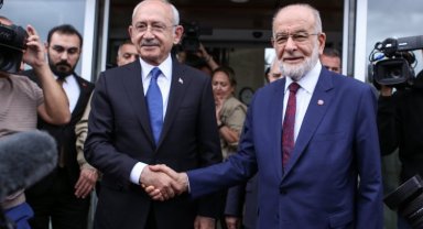 Kılıçdaroğlu, Karamollaoğlu'nu ziyaret etti