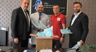 Kızılay Buca'dan 'sevgi bohçası' desteği