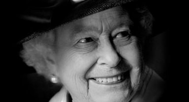 Kraliçe 2. Elizabeth hayatını kaybetti... İngiltere'de Kraliçe Elizabeth yası!