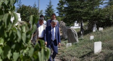 Kütahya Belediyesi'nden mezarlıklara özel ilgi