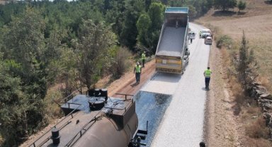 Manisa Turgutlu'da 20 kilometrelik grup yoluna asfalt