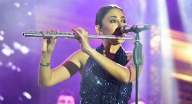 Melek Mosso'dan Manisalılara unutulmaz konser