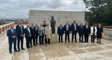 Memduh Büyükkılıç'tan Macaristan turu