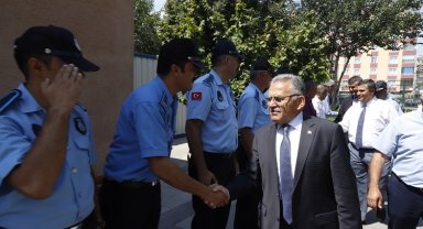 Memduh Büyükkılıç'tan Zabıta'ya kutlama mesajı