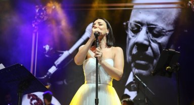 Neşet Ertaş, Kocaeli'de gönüllere yol açtı