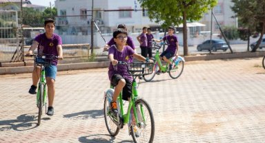 Öğrenciler, hayata pedal çevirdiler