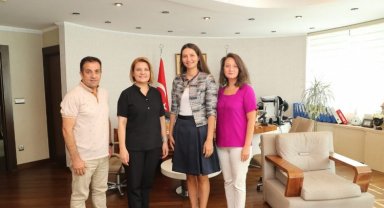 Süslü Kadınlar İzmit'te pedal çevirecek