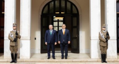 TBMM Başkanı Şentop, Macaristan Başbakanı ile görüştü