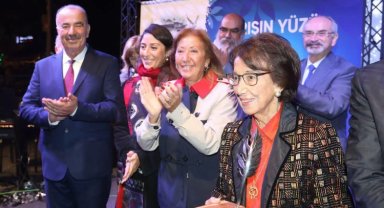 2. Cumhurbaşkanı İsmet İnönü'nün kızına Mudanya'dan 'Barış Yolu' ödülü