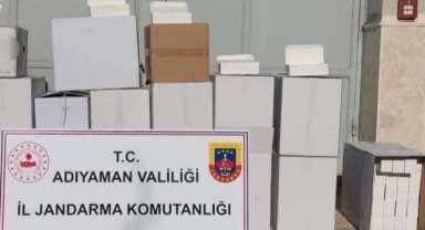 Adıyaman'da şüpheli araçtan binlerce bandrolsüz makaron çıktı