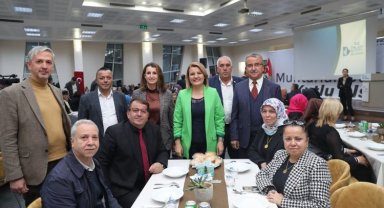 Başkan Hürriyet, muhtarları Dernekler Yerleşkesi'nde ağırladı