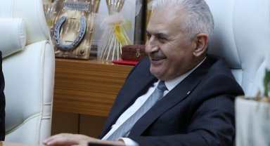 Binali Yıldırım COVID-19'a yakalandı