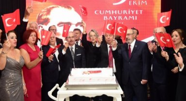 BUMİAD'ın 'Cumhuriyet ve Eğitim Ödülleri' sahiplerini buldu