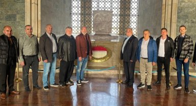 Bursa Gemlik Ticaret Borsası'ndan Anıtkabir'e ziyaret