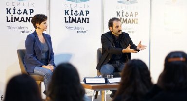 Bursa Gemlik'teki 'Kitap Limanı'nda özgür basın konuşuldu