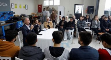 Bursa İnegöl'de Başkan Taban üniversiteli gençlerle buluştu